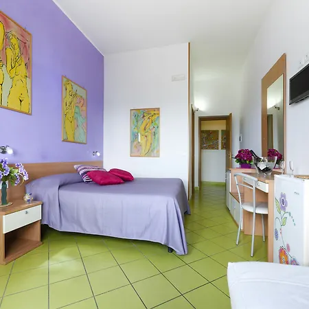 Altamarea Hotel *